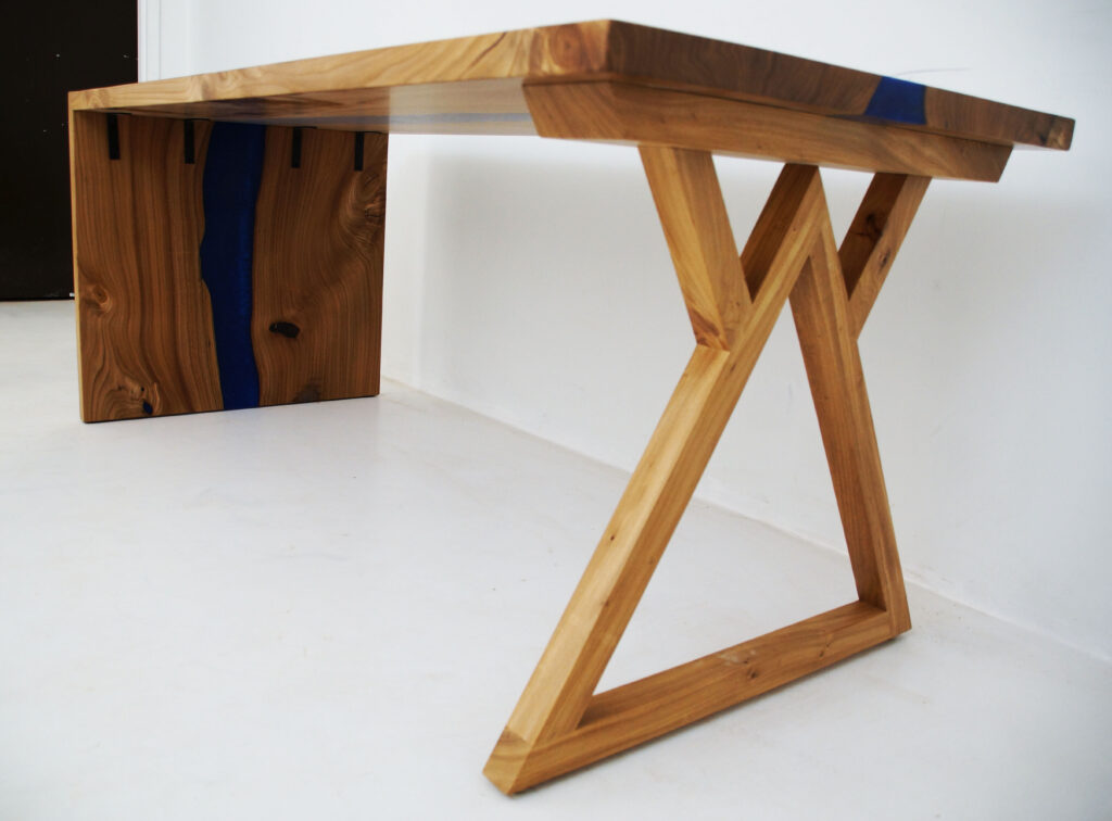 http://Elm%20Waterfall%20Desk%20With%20Specialty%20Base%205