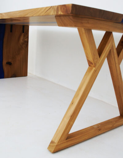Elm Waterfall Desk With Specialty Base 5