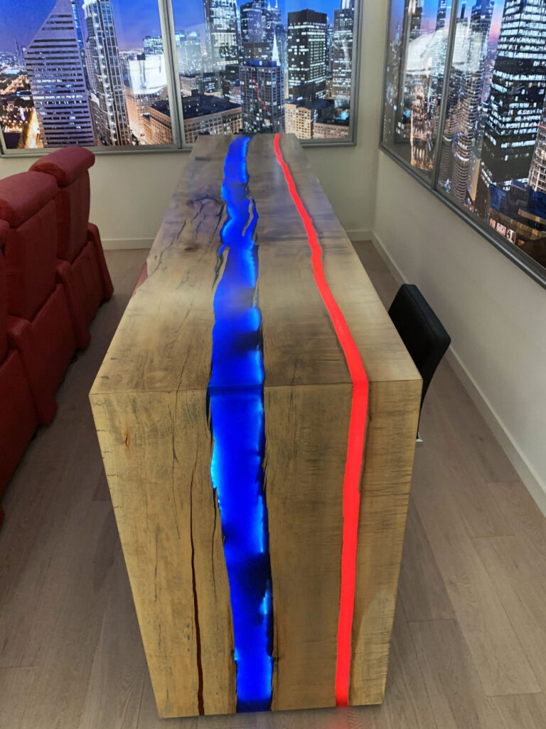 http://Red%20And%20Blue%20Epoxy%20Waterfall%20Bar%20Top%20Table%20with%20LED%20Lights