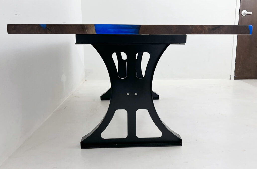 http://Large%20Blue%20Epoxy%20&%20Walnut%20River%20Dining%20Table%203