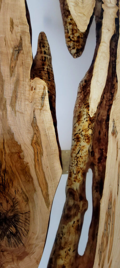 http://Epoxy%20Dining%20Table%20with%20Clear%20Resin%207