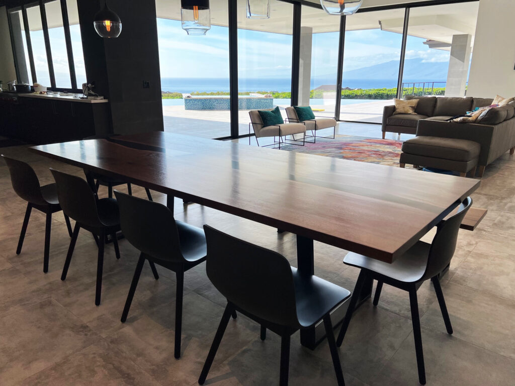 http://Matching%20Walnut%20Dining%20Room%20Table%20&%20Live%20Edge%20Bench%206