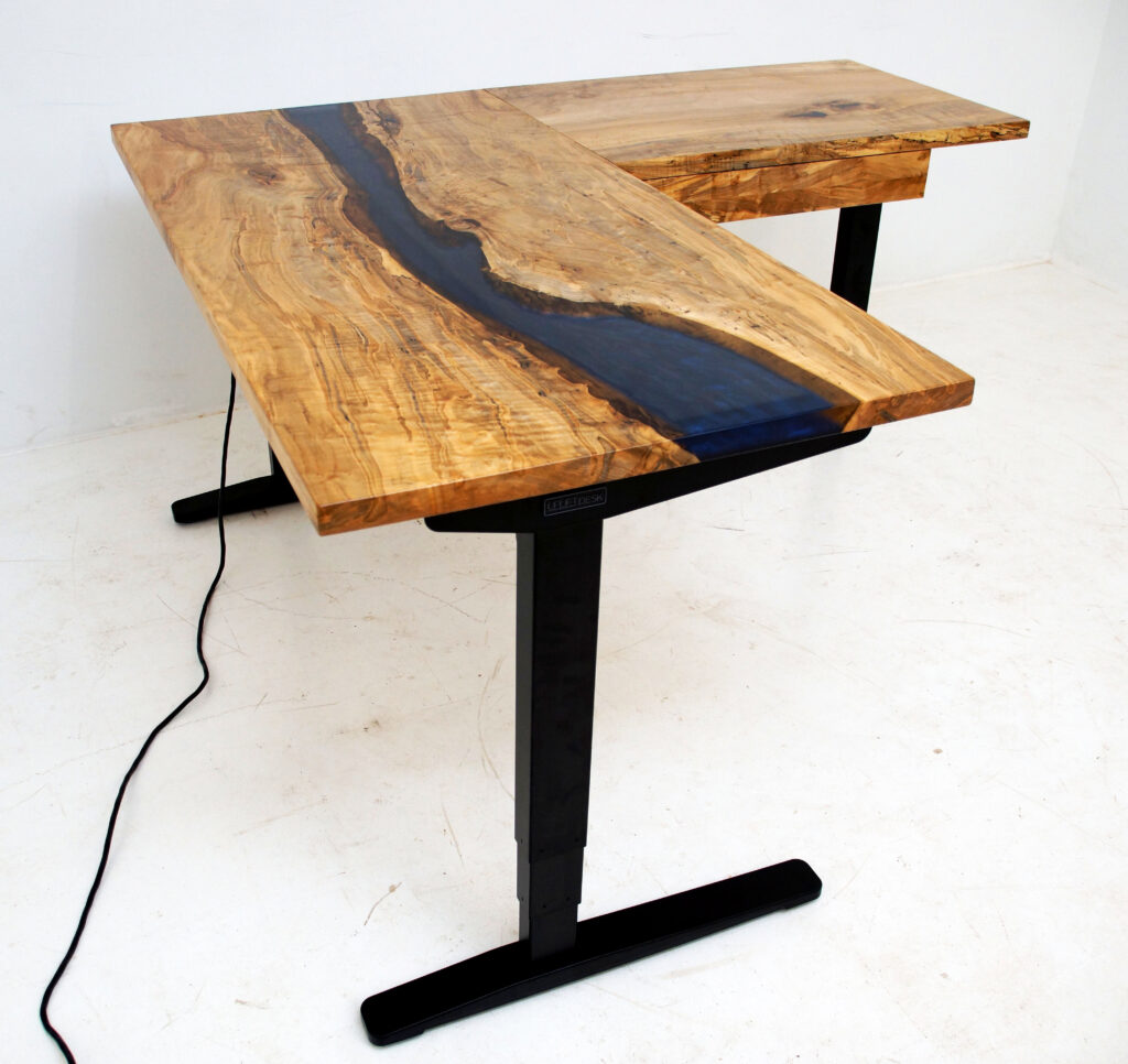 http://Ergonomic%20L%20Shaped%20Desk%205