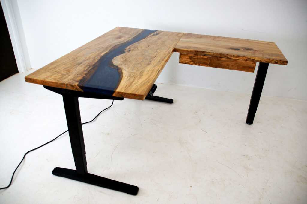 http://Ergonomic%20L%20Shaped%20Desk%204