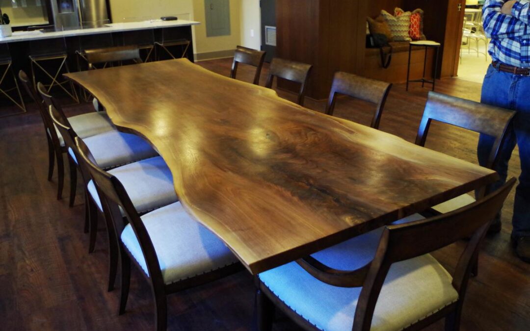 Custom Industrial Conference Tables: Blend of Style & Function