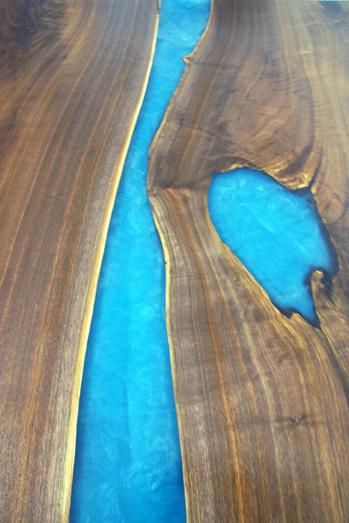 http://Walnut%20River%20Kitchen%20Table%20With%20Teal%20&%20White%20River%208