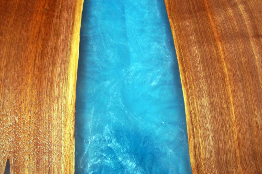 http://Walnut%20River%20Kitchen%20Table%20With%20Teal%20&%20White%20River%207