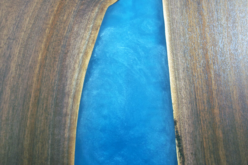 http://Walnut%20River%20Kitchen%20Table%20With%20Teal%20&%20White%20River%206