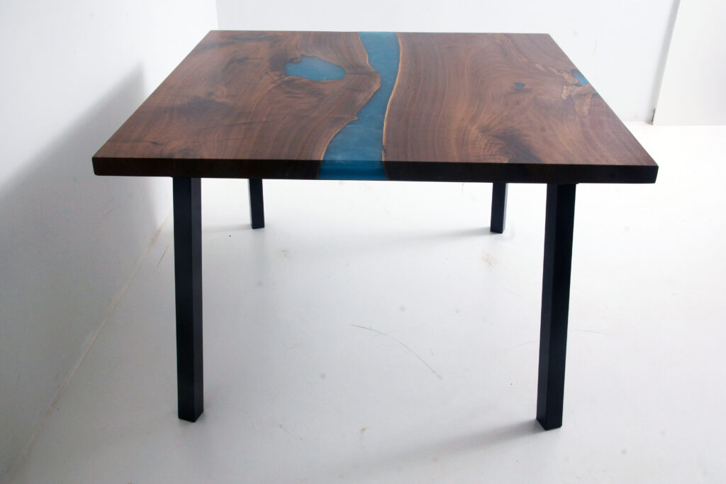 http://Walnut%20River%20Kitchen%20Table%20With%20Teal%20&%20White%20River%204