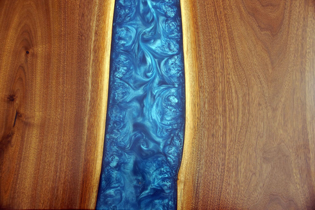 http://Walnut%20River%20Coffee%20Table%20With%20Storage%2010