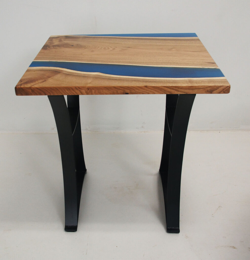 http://Butternut%20Blue%20River%20Coffee%20Table%20&%20Matching%20End%20Tables%205