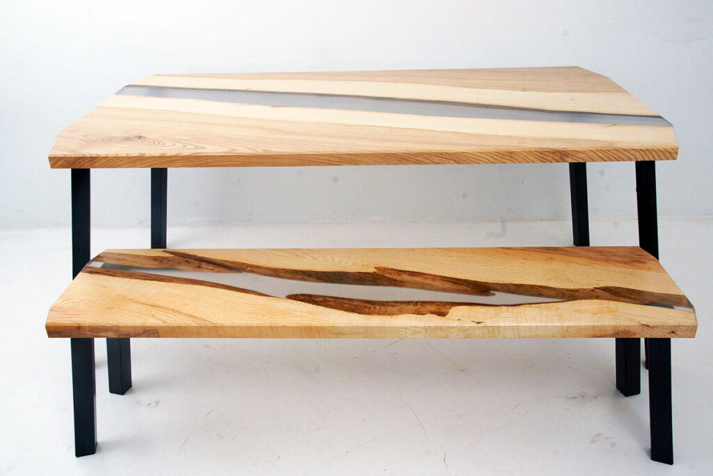 http://Ash%20Table%20&%20Bench%20With%20Clear%20Epoxy%201