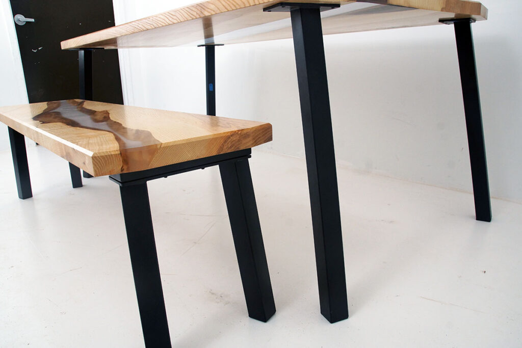 http://Ash%20Table%20&%20Bench%20With%20Clear%20Epoxy%205