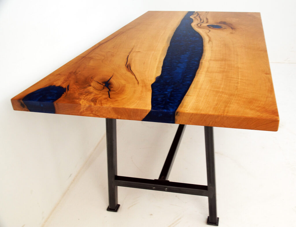 http://Cherry%20Wood%20Dining%20Table%20With%20Deep%20Blue%20Resin%205
