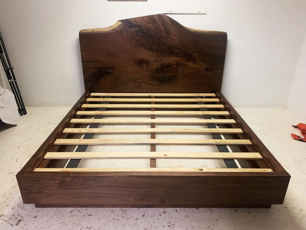 http://Live%20Edge%20Wood%20Slab%20Epoxy%20Headboard%20&%20Bed%20Frame%202