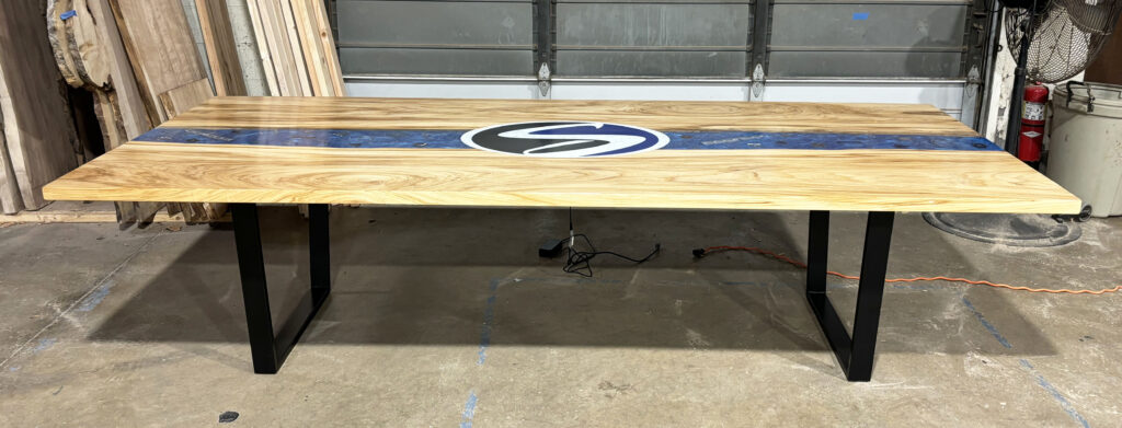 http://CNC%20Logo%20Boardroom%20Table%20With%20LED%20Lights%205