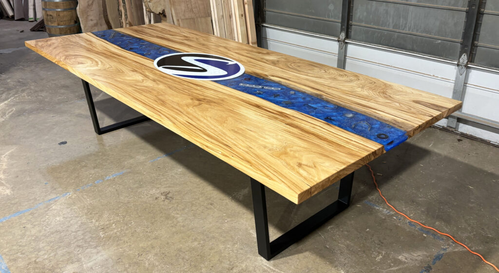 http://CNC%20Logo%20Boardroom%20Table%20With%20LED%20Lights%209