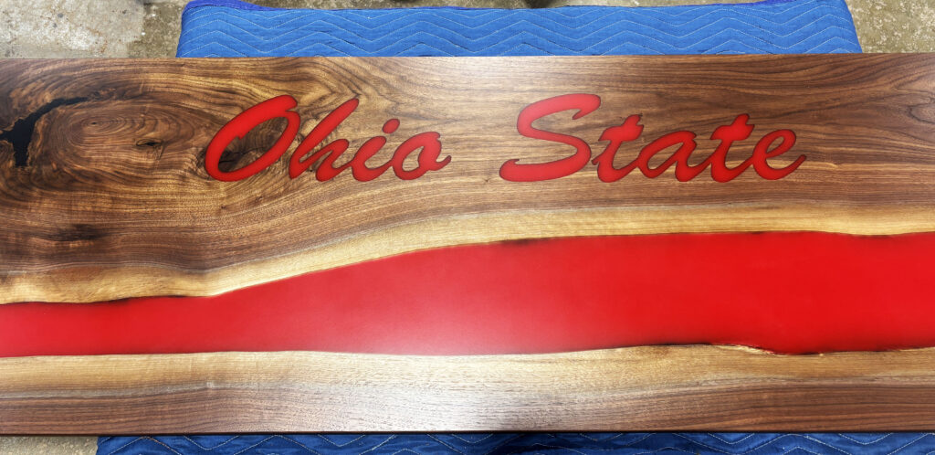 http://Walnut%20Ohio%20State%20Bar%20Top%20With%20LED%20Lights%201