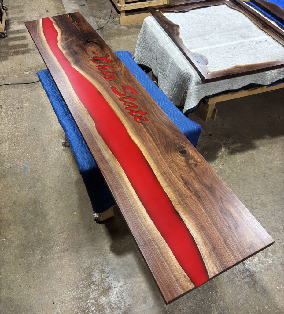http://Walnut%20Ohio%20State%20Bar%20Top%20With%20LED%20Lights%202