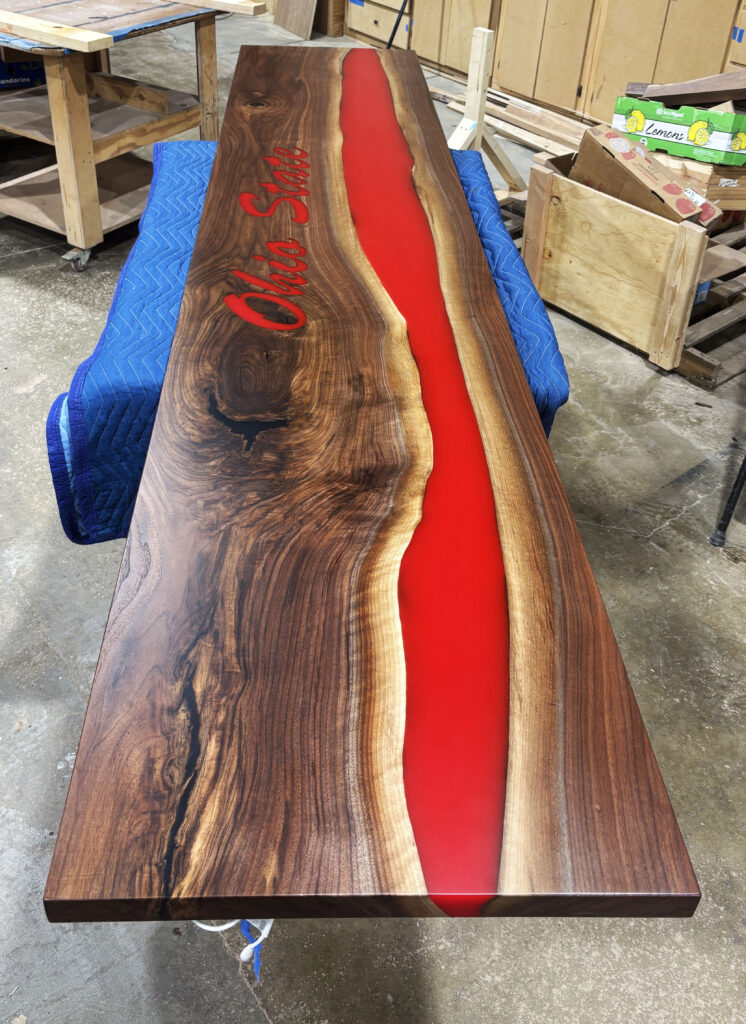 http://Walnut%20Ohio%20State%20Bar%20Top%20With%20LED%20Lights%2011