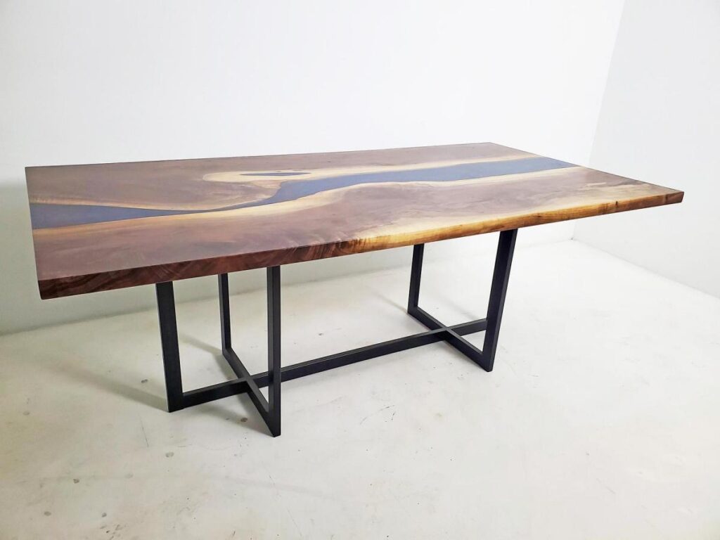 http://Blue%20Epoxy%20Resin%20River%20Dining%20Table%202