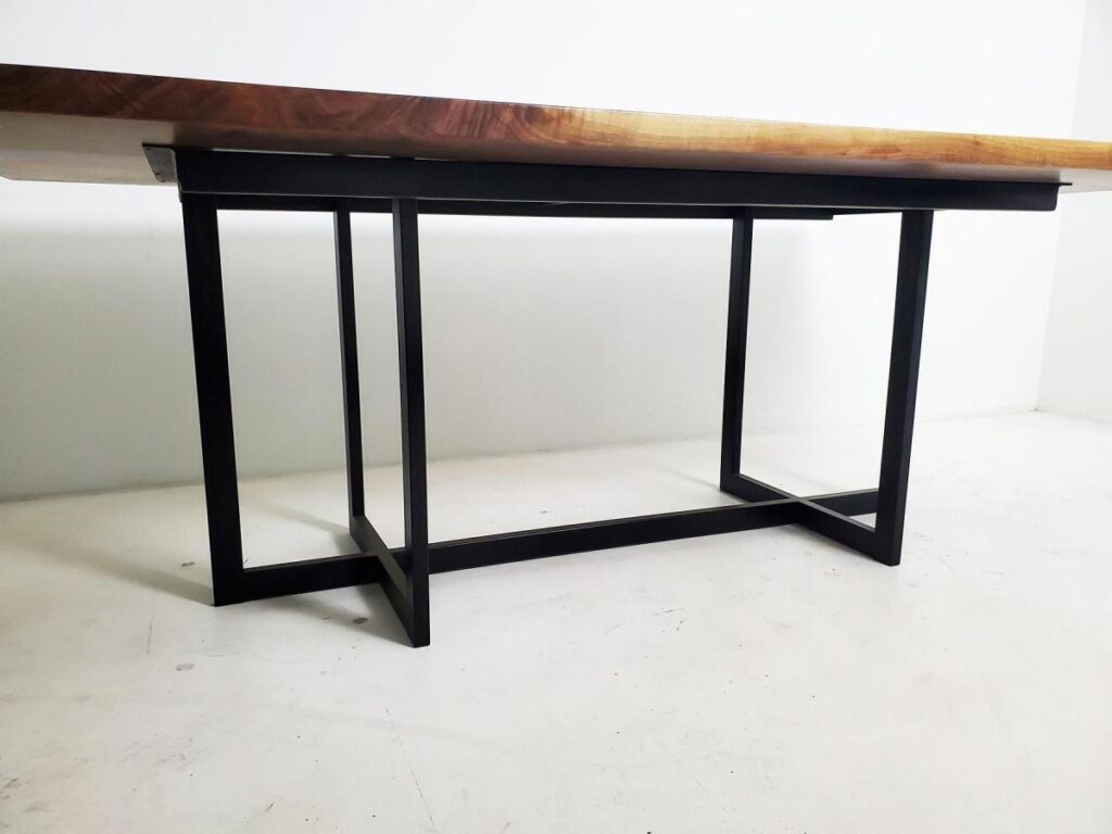 http://Blue%20Epoxy%20Resin%20River%20Dining%20Table%206