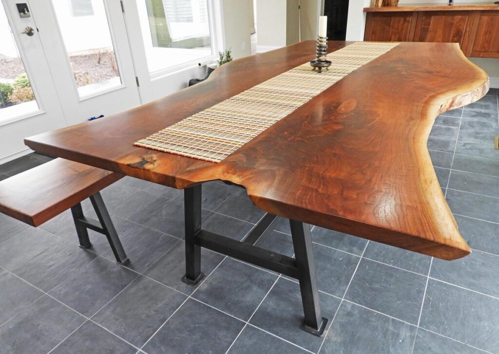 http://Live%20Edge%20Walnut%20Dining%20Table%20And%20Bench%201