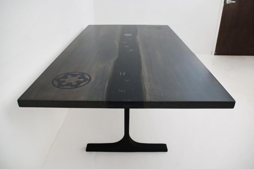 http://Star%20Wars%20Themed%20Epoxy%20Table%203