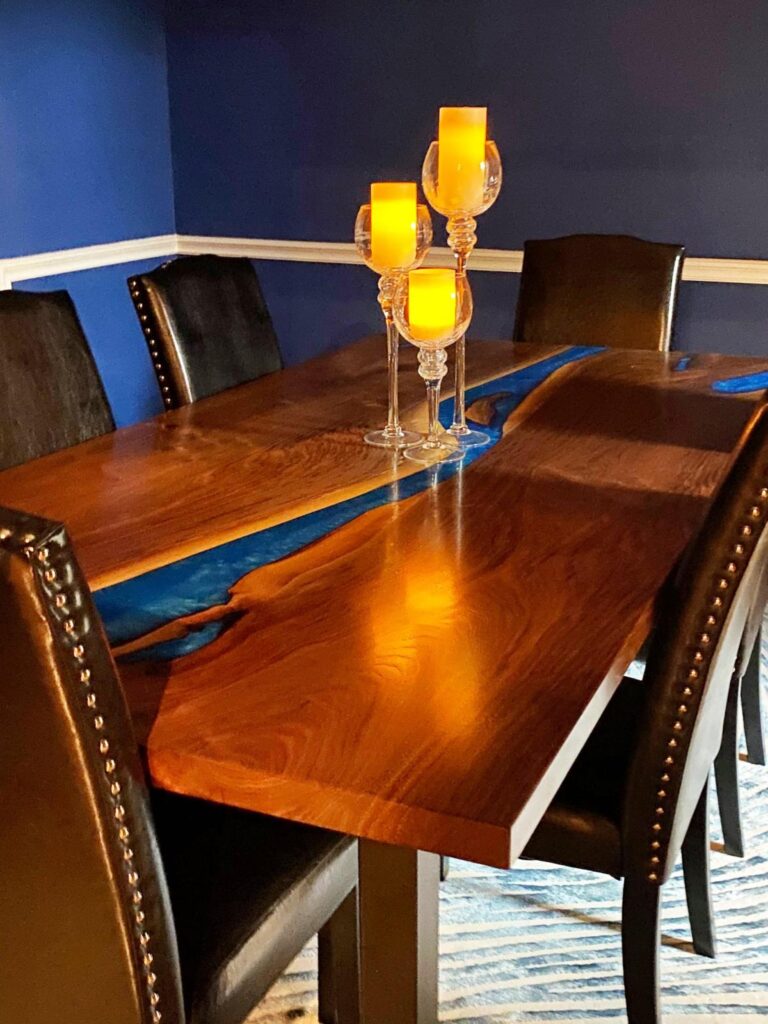 http://Walnut%20Dining%20Table%20With%20Blue%20Epoxy%20Resin%20River%207