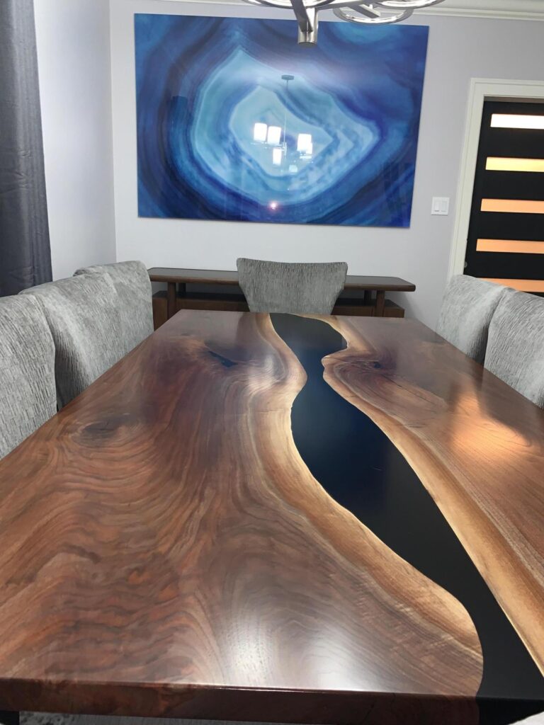 http://Large%20Black%20Walnut%20Dining%20Room%20Table%20with%20Black%20Epoxy%20River%202
