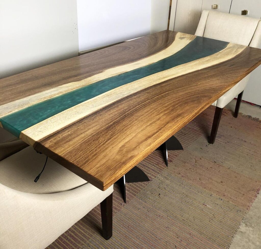http://Custom%20Live%20Edge%20Green%20Epoxy%20Resin%20River%20LED%20Backlit%20Dining%20Table%203