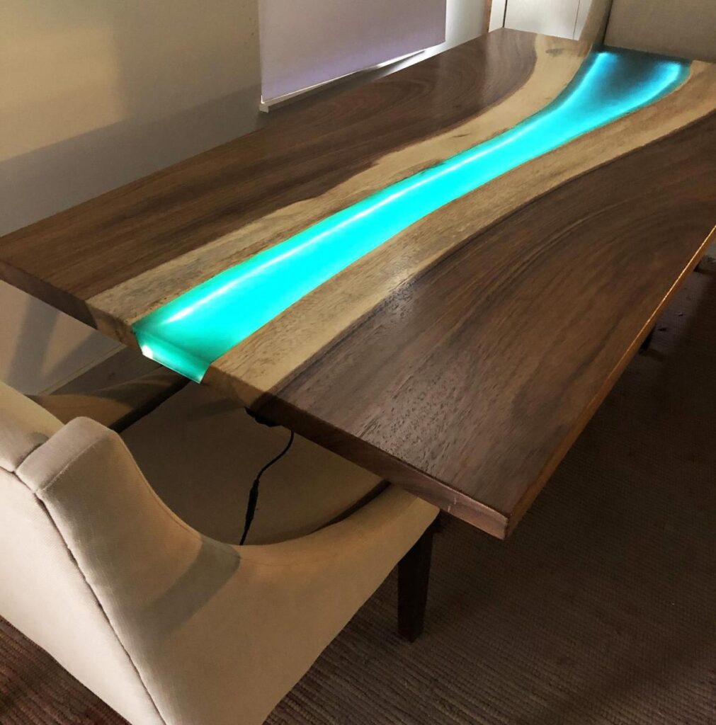 http://Custom%20Live%20Edge%20Green%20Epoxy%20Resin%20River%20LED%20Backlit%20Dining%20Table%207