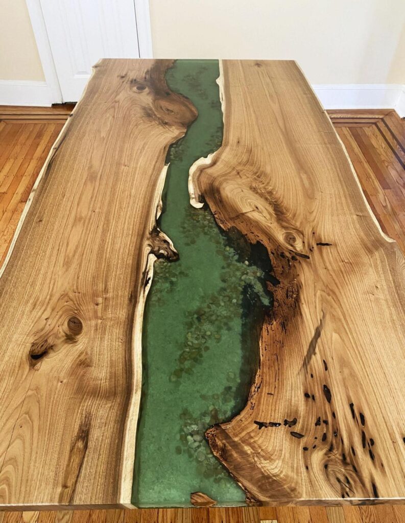 http://Green%20River%20Dining%20Room%20Table%20With%20Sand%20And%20Pebbles%2011