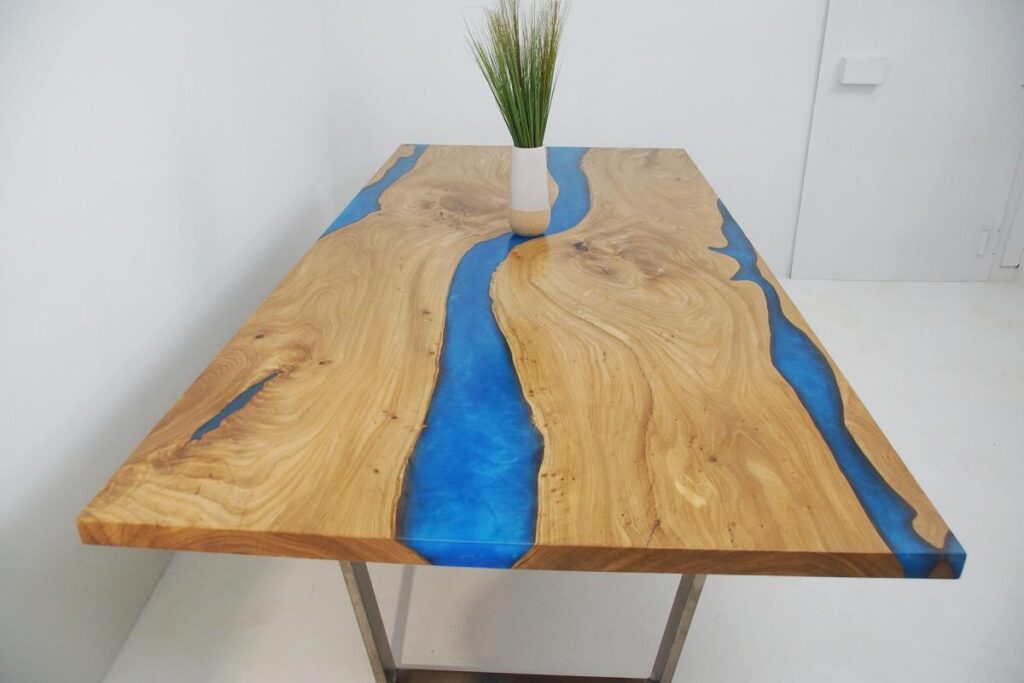 http://Blue%20Epoxy%20Resin%20River%20Dining%20Room%20Table%204