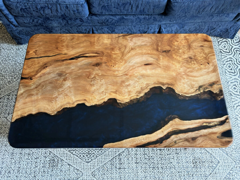 http://Sycamore%20Coffee%20Table%20With%20Black%20Epoxy%20Resin%205