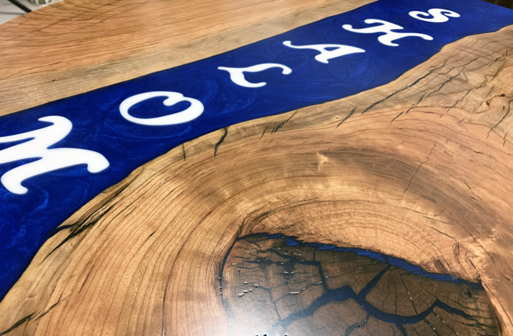 http://Round%20Coffee%20Table%20With%20River%20And%20Lettering%205