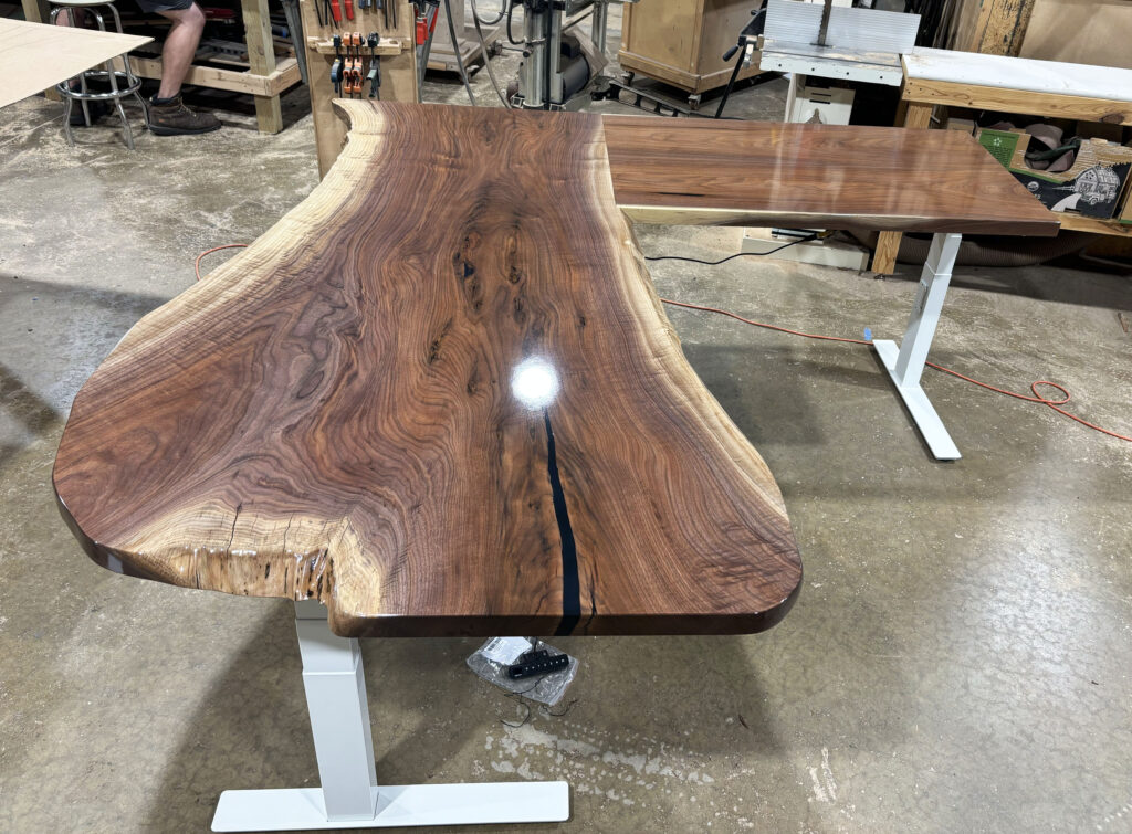 http://Walnut%20Standing%20Desk%20With%20Glass%20Finish%204