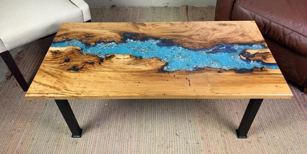 http://Epoxy%20Resin%20River%20Coffee%20Table%20With%20Sand%20&%20Pebbles%204