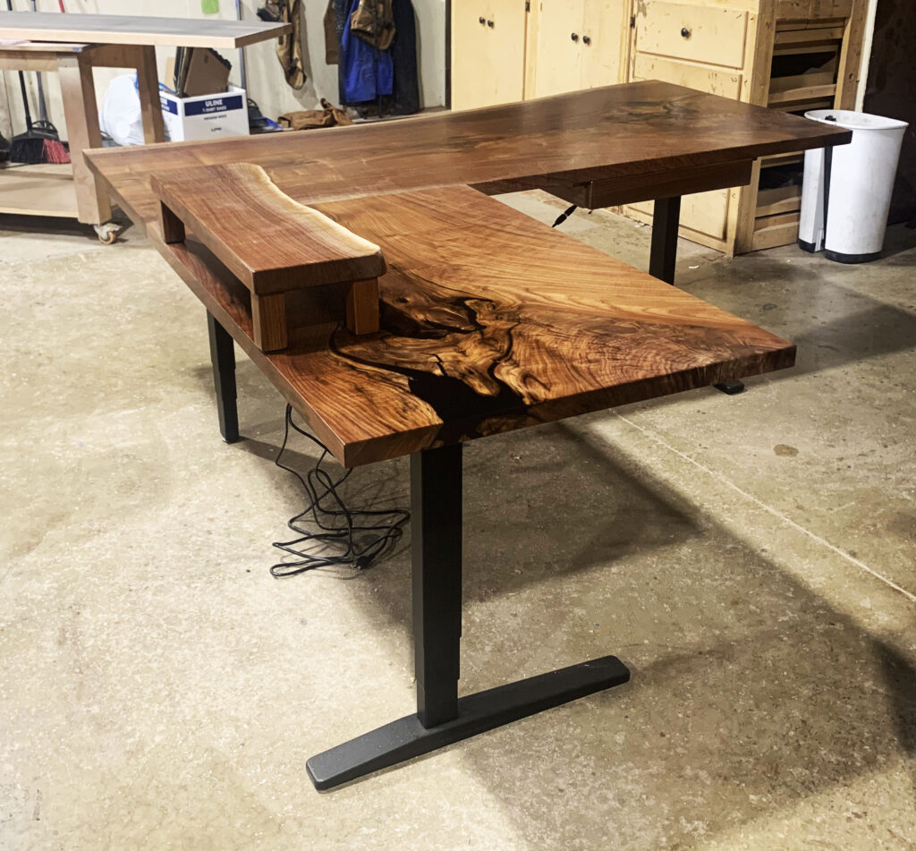 http://L%20Shaped%20Walnut%20Ergonomic%20Desk%206