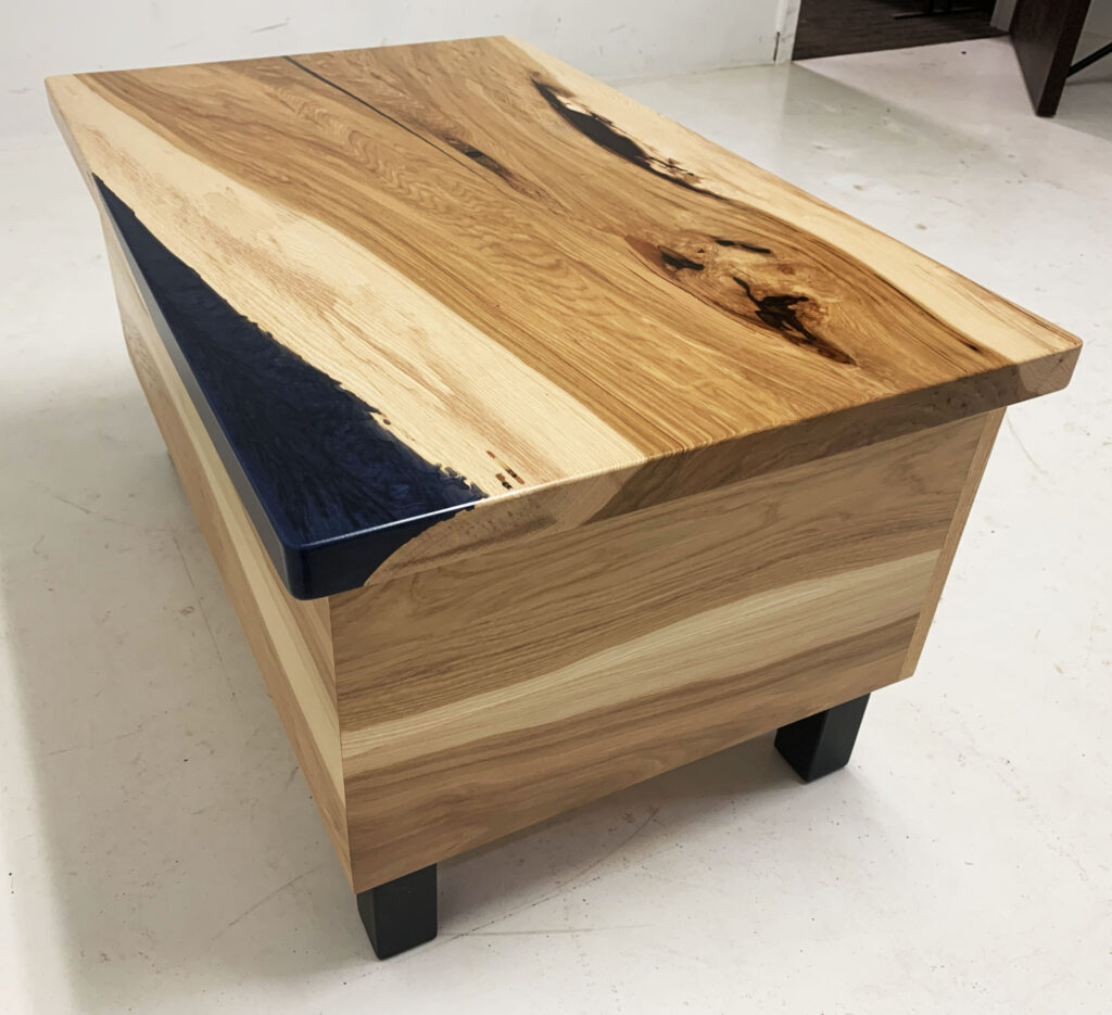 http://Hickory%20Coffee%20Table%20With%20Drawer%20Storage%206