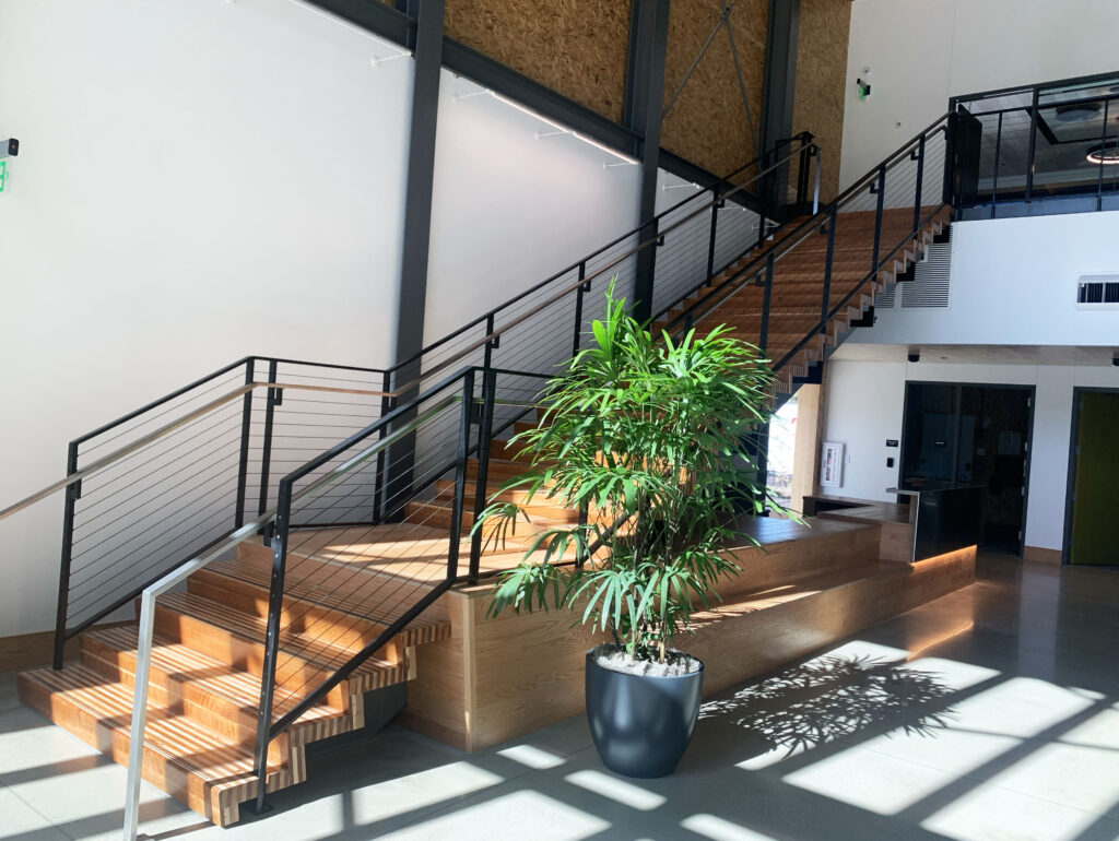 http://Custom%20Staircase%20For%20Commercial%20Building%205