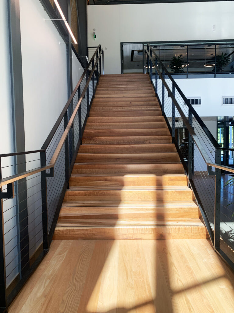 http://Custom%20Staircase%20For%20Commercial%20Building%202